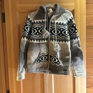 Heavy duty 100% wool South American hoodie UNISEX SMALL